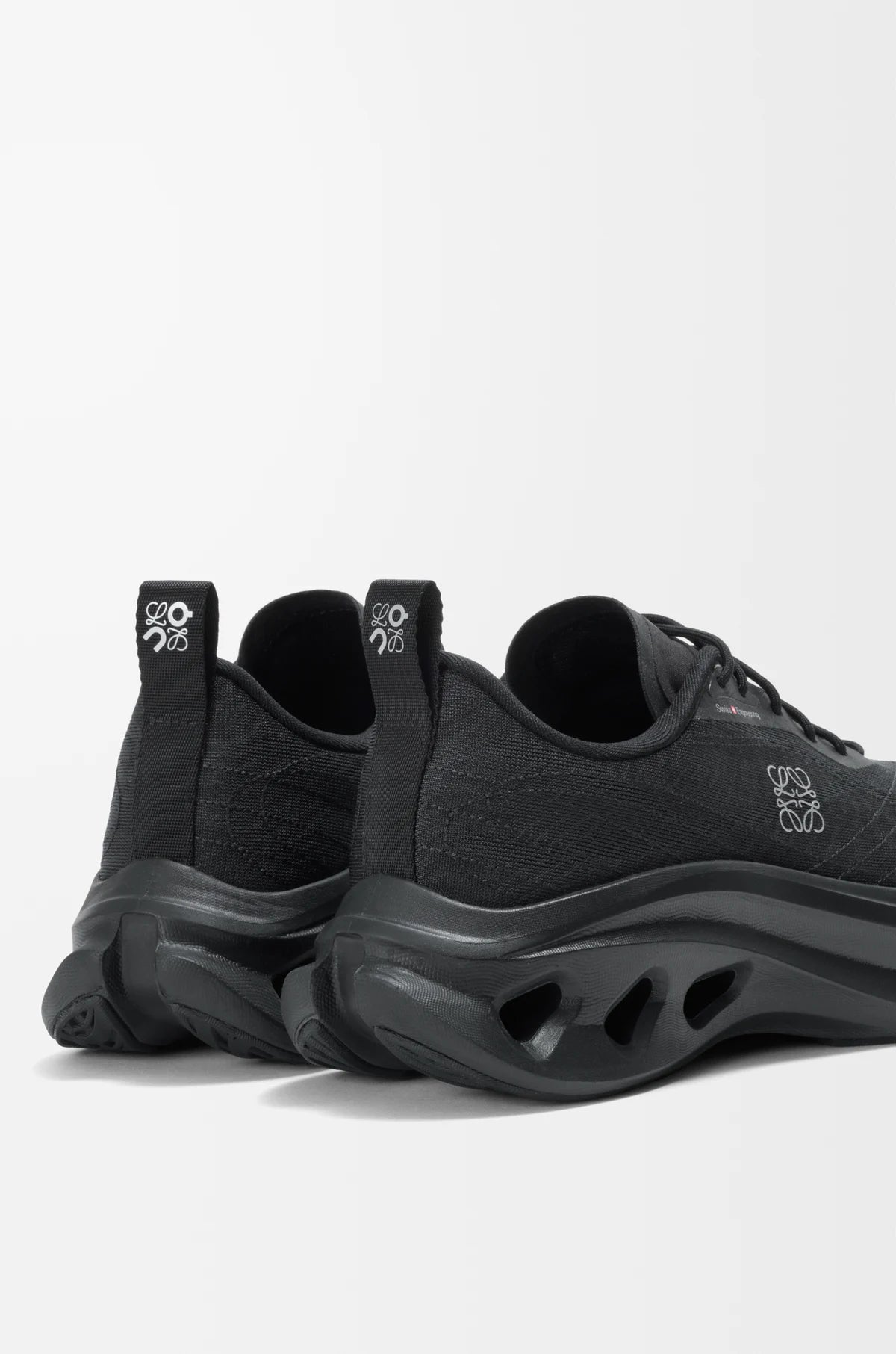 On x LW Cosmic Sneaker