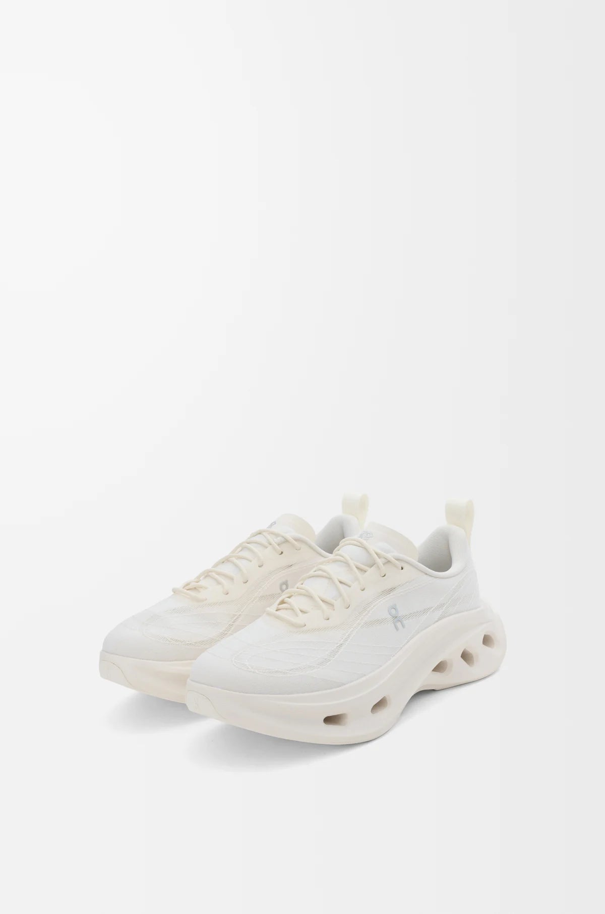 On x LW Cosmic Sneaker